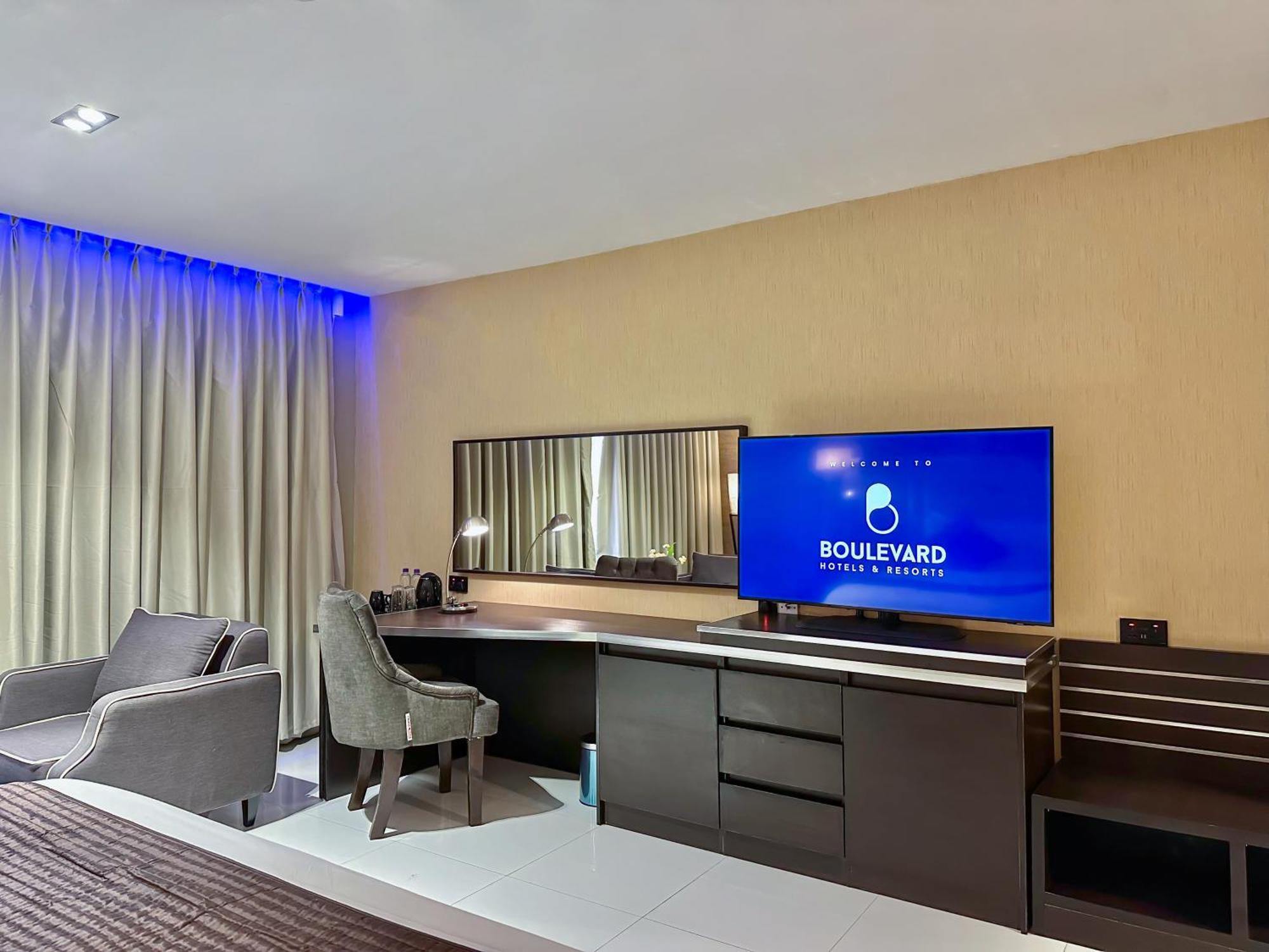 Boulevard Owerri Hotel Esterno foto