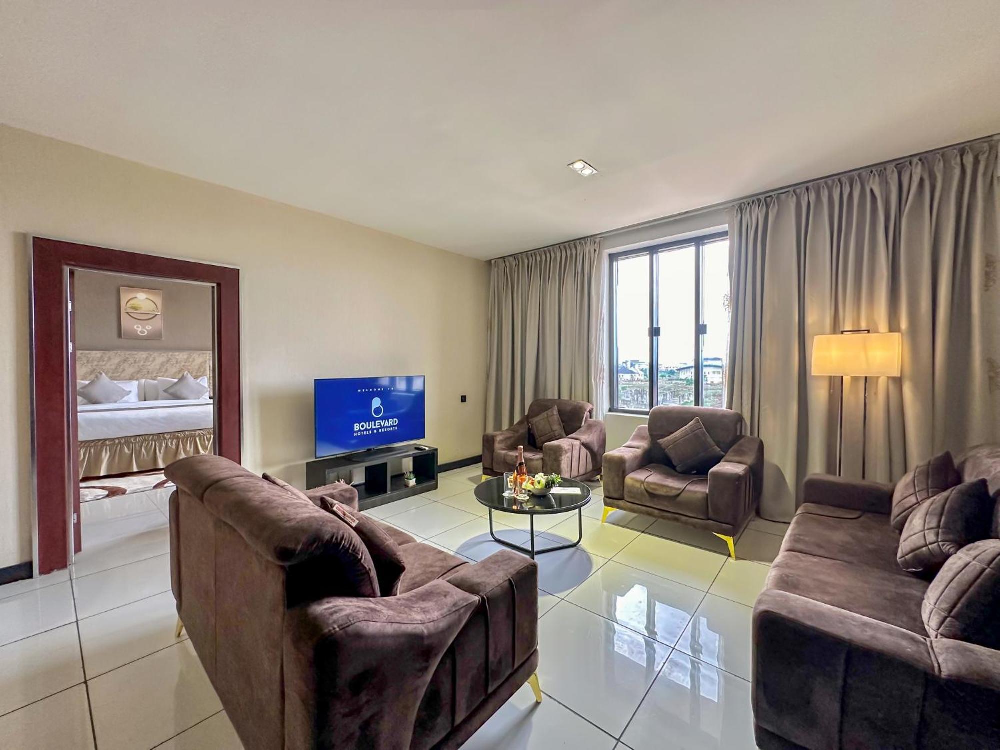 Boulevard Owerri Hotel Esterno foto