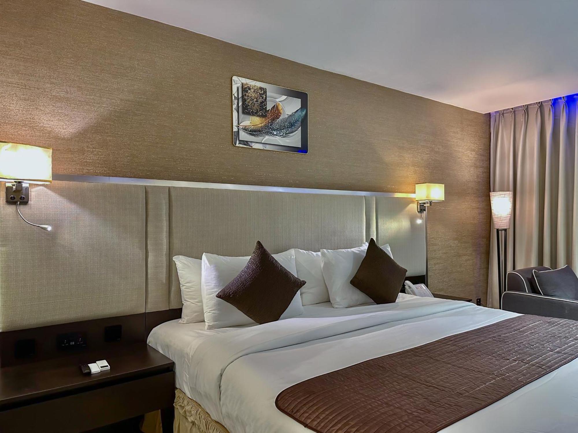 Boulevard Owerri Hotel Esterno foto
